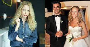 Ερωτευμένη ξανά δυόμιση χρόνια μετά το διαζύγιό της από τον κωνσταντίνο γιαννακόπουλο. Faih 3yla O Dyskolos Xwrismos Meta Apo 15 Xronia Gamoy H Sxesh Me 28xrono H E3apathsh Kai O Megalos Fobos