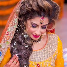 Julieta del Toro Make-Up Artist, Hair Stylist & Esthetician.