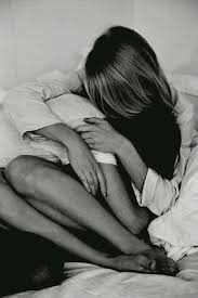 Pin By Ahmed Mansour On Pusuja Ja Sopoilyja In 2020 Hugging Couple Cute Couples Hugging Cute Couples