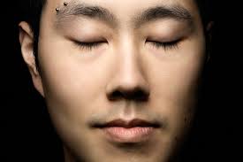 The surface piercing can either be horizontal or vertical. Horizontal Eyebrow Piercing Equivocality