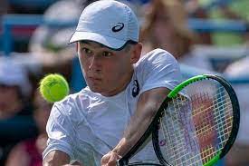 De minaur has to keep on holding serve, and his good return game may mean there will be chances here and there for him. De Minaur V Cilic Live Streaming Prediction For 2021 Atp Queen S