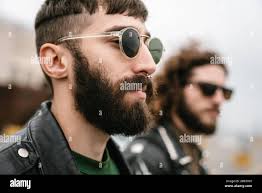Beard rocker immagini e fotografie stock ad alta risoluzione