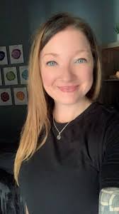 I'm in The Spirit Room until 3pm if you would like to pop by and have a  browse or book a reading/reiki.