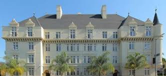 Rent A Turret Apartment In Windsor Square S Chateau Laurier Chateau Laurier Lovely Apartments Townhouse