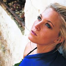 Eva will nicht länger Adams Rippe sein und nennt sich deshalb Lylit