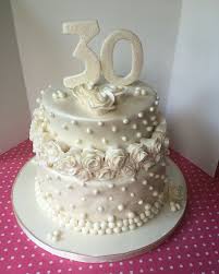 30th Wedding Anniversary Cake Pearl Anniversary So Gorgeous Pearl Details With H 30th Wedding Anniversary Cake 30th Anniversary Cake 30th Wedding Anniversary