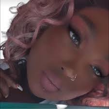 Nichole Everett's Instagram, Twitter & Facebook