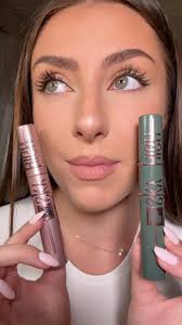 green mascara 🤔 let's try the new shade of the maybelline lash sensational  sky high mascara, which was sent to me in pr ☺️ #maybelline  #maybellineskyhighmascara #mascarareview