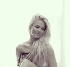 #wcw es la nueva tendencia en las redes sociales y significa 'woman crush wednesday. Photos The Silje Norendal Story Sports India Show