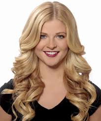 Long Wavy Light Strawberry Blonde Hairstyle Strawberry Blonde Hair Color Blonde Wavy Hair Light Hair Color