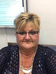 Avon with Christine Wright updated their profile picture.