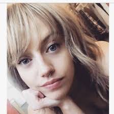 Emilee Parr's Instagram, Twitter & Facebook