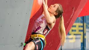 Although lead is her specialty—she won the 2018 lead world championships in front of her home crowd in innsbruck—pilz has been steadily improving her ranking in the women's bouldering field over recent years. Olympia Finger Halt Dennoch Schwere Kletterpartie Fur Pilz Non At
