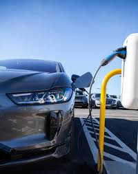 Hybrid cars do not run on the power of the sun. What Happens To Electric Vehicle Batteries When They Die Electric Hybrid Vehicle Technology International