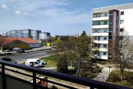 Oft entscheidet auch die nähe zum arbeitsplatz oder zu freunden oder verwandten über die wahl des stadtgebietes. 1 Raum Wohnung Mieten Magdeburg Feinewohnung De