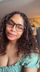 Denise Marie's Instagram, Twitter & Facebook