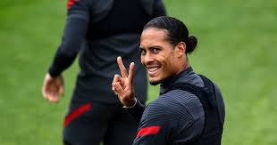 Laten we zorgen dat we in 2021 álle prijzen binnen de knvb houden 😄. Netherlands Boss Frank De Boer Sets Possible Return Date For Liverpool S Virgil Van Dijk News Chant Uk