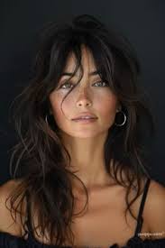 26 Stunning Medium Length Wolf Cut With Bangs