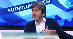 Ben hakemin yerinde olsam bugün düdüğümü asarım. Futbol Yorumcusu Haberleri Trt Spor Turkiye Nin Guncel Spor Haber Kaynagi