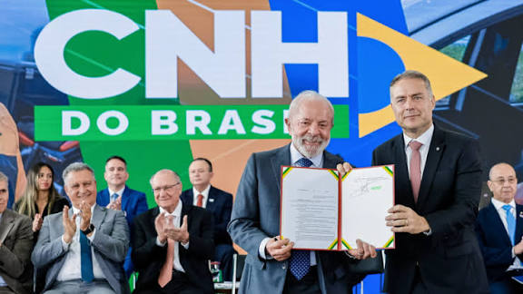 Lançamento da CNH do Brasil promete reduzir custos e ampliar acesso à habilitação