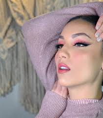 Scarlet González Makeup...