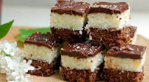 Recette Carres Au Chocolat Gateau Coco Chocolat Noix De Coco Gateaux Et Delices