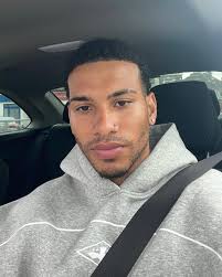 Louis Russell Fan Page