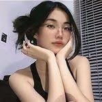 Juliana Hendrix's Instagram, Twitter & Facebook