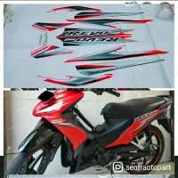 Anda bisa melihat berbagai contoh desain stiker motor yang keren disini. Jual Stiker Motor Revo Absolute Terlengkap Harga Murah July 2021 Cicil 0