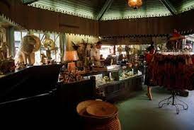 Passport To Dreams Old New The Forgotten Shops Of Adventureland Traders Of Timbuktu Wonders Of The World Disneyland Disney World