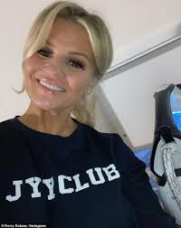 Kerry jayne elizabeth katona (born 6 september 1980) is an english singer, actress, author and television presenter. Owz9ltqcy1t8nm