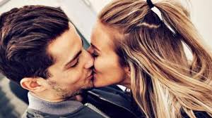 Jika kita pergi ke jawa tengah. 8 Langkah Permainan Lidah Untuk Dapatkan Ciuman Yang Sempurna Lifestyle Liputan6 Com