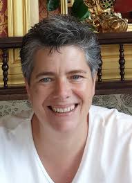 Diane Shattuck's Instagram, Twitter & Facebook