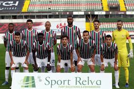 Clube de futebol estrela da amadora, sometimes just estrela, is a portuguese sports club (prominently football) based in amadora, northwest of lisbon. Lusonoticias Estrela Da Amadora Com Tres Casos Positivos De Covid 19