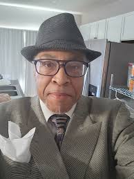 Hello beautiful people, is being a while we posted here, is anybody here?