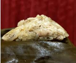 Terbuat dari beras ketan, pulut inti menggunakan parutan kelapa yang dicampur gula merah thailand pun punya makanan khas yang dibungkus dengan menggunakan daun pisang. Lapek Sagan Makanan Tradisional Lezat Yang Masih Banyak Ditemui Di Padang Panjang Klikpositif Com Media Generasi Positif