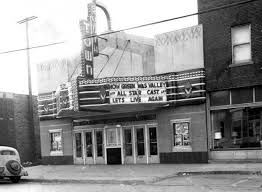 However bars must close by 1:00 a.m. Springfield Il South Town Theater 1930 S Courtesy Of Springfield Rewind And The Sangamon Valley Collection Springfield Illinois Springfield Old Images