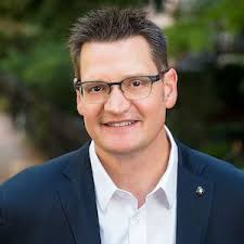 Ross Vann, Real Estate Agent