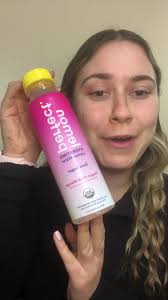 Trying Lemon Perfect Hydrating Lemon Water