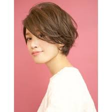 髪型で痩せ見えが叶う マイナス3キロ細く見えるヘアスタイル ヘアスタイリング ヘアースタイル ショートボブ