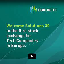Nous prenons en charge l'installation ainsi que la maintenance préventive et curative de vos équipements, y compris les phases préparatoires d'intervention. Equity Story Solutions30