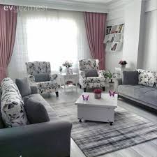Gri koltuk takımı ne renk halı sorusu için +25 fikir. Gri Ve Beyazin Pembe Ile Sicak Bir Gorunum Kazandigi Modern Bir Ev Ev Gezmesi