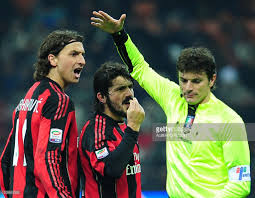 Ac Milan S Sweden Forward Zlatan L And Midfielder Gennaro Gattuso C Argue With Referee Antonio Damato R During Their Ac Milan Gennaro Gattuso Midfielder