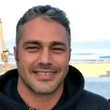 It appears "Beau Ashley" is trolling political posts