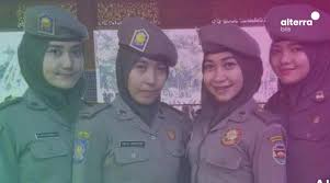 Dihubungi secara terpisah, sekretaris satpol pp kota tangsel oki rudianto mengatakan, ada sekitar 30 petugas satpol pp yang disiagakan di kantor kpu tangsel. Gaji Satpol Pp Di Tahun 2020 Terbaru Alterra Bills
