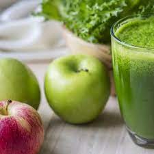 Green juice with almond milk siap untuk dinikmati! 5 Resep Jus Kombinasi Buah Dan Sayur Yang Bikin Langsing Health Liputan6 Com