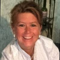 Deborah Reinbold's Instagram, Twitter & Facebook