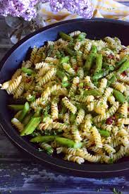 Tasty Recipe For Roasted Asparagus Lemon Butter Pasta Salad In 2020 Roasted Asparagus Lemon Pasta Salad Summer Pasta Salad
