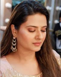 A very much simple beauty💁❤️ #dearkratika