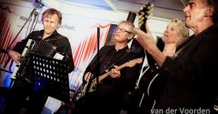 2013 Die Nachtigallen Feat Alfred Kritzer Museumsschiff Ma Concert Talk Show Scenes